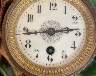 7	$250 	
Majolica rooster clock 17x13 (K)