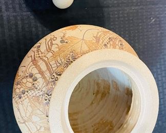 8	$195 	
Gres pottery 15x10 signed Don McWorther 2001