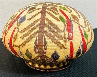 10	$250 	
"Hosig Di basket Panama with Parrots basket, Santa Fe NM 15x9 "	