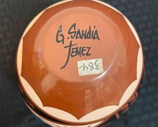 11	$90 	
G.Sandia Jemez 6x6 Pottery New Mexico 