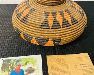 50	$350 	
African Zulu water basket - Beauty Ngxongo