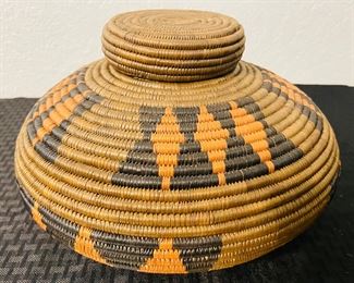 50	$350 	
African Zulu water basket - Beauty Ngxongo