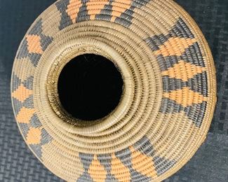 50	$350 	
African Zulu water basket - Beauty Ngxongo