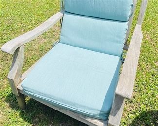 78- $595 - Outdoor teak set, Bench, coffee tablem 1 armchair, 2 ottoman & 1 side table 