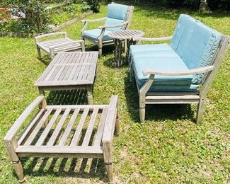 78- $595 - Outdoor teak set, Bench, coffee tablem 1 armchair, 2 ottoman & 1 side table 