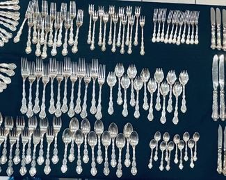 Sterling set Strasbourg - Gorham 188 pieces - price upon request 