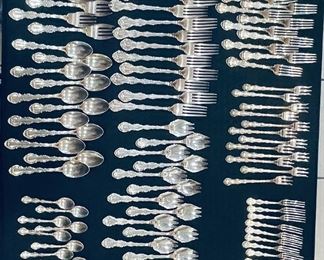Sterling set Strasbourg - Gorham 188 pieces - price upon request 