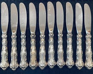 Sterling set Strasbourg - Gorham 188 pieces - price upon request 