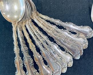 Sterling set Strasbourg - Gorham 188 pieces - price upon request 