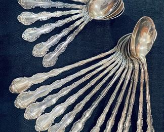 Sterling set Strasbourg - Gorham 188 pieces - price upon request 