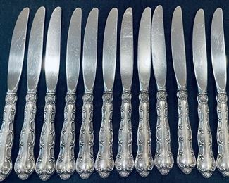 Sterling set Strasbourg - Gorham 188 pieces - price upon request 