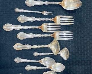 Sterling set Strasbourg - Gorham 188 pieces - price upon request 
