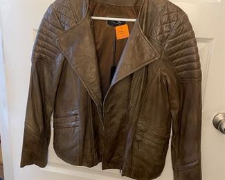$180 leather jacket size 8-10 still tag on