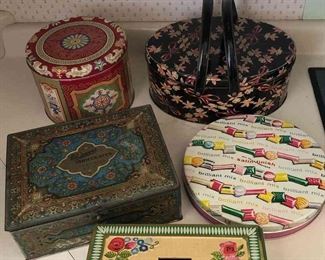 5 Vintage Tins