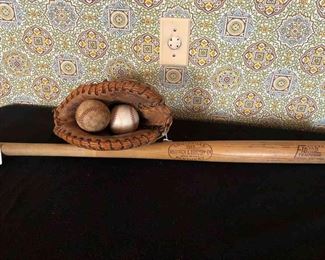 Hillerich and Bradsby Bat Plus