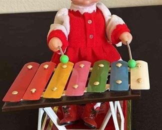 Musical World Clockwork Little Performer Xylophone