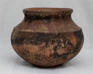 Pre Columbian Nicoya Costa Rica Pot from the Guanacaste province of Costa Rica, circa 800-1500 AD. Collected in the mid 20th century in Costa Rica.