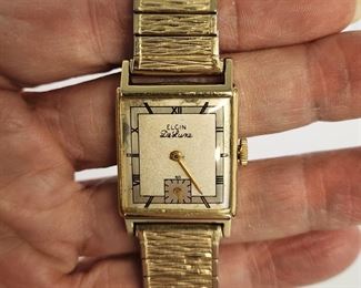 1947 ELGIN Deluxe 558 Wristwatch 14K Gold Case