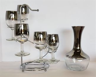 8 1/2" wine carafe and six 5" wine glasses in the original spiral rack by mid century California designer Dorothy Thorpe.