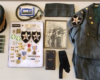 Identified World War 2 officer's photo, medals and belongings.