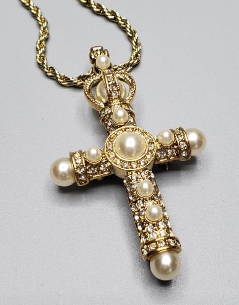 Camrose & Kross Cross Necklace