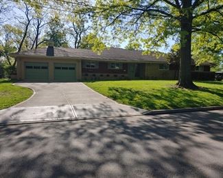 House getting ready to be sold...