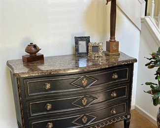 Henredon 3 Drawer Bowfront Chest w/Marble Top