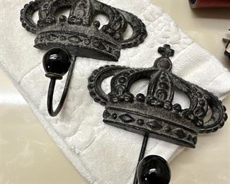 Crown Hooks