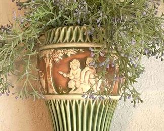 ROSEVILLE Donatello 10” Vase Circa 1915