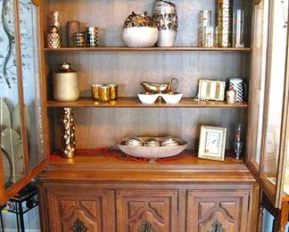 Small Wood Detailed Hutch - Perfect size for moving!