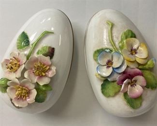 OS6221 Coalport Third Edition Bone China Egg 1979 Made In England https://www.ebay.com/str/agesagoestatesales