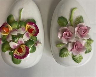 OS6222 Coalport Fourth and Fifth Edition Bone China Egg 1981 Made In England https://www.ebay.com/str/agesagoestatesales