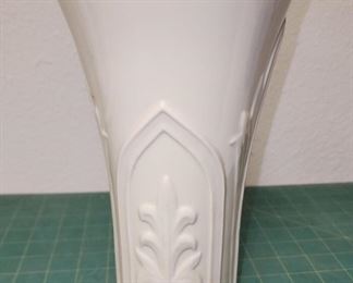 OS9008 9in Lenox Ivory Porcelain Vase with Fleur de Lis and Gold Trim https://www.ebay.com/str/agesagoestatesales