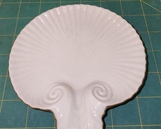OS9009 Ivory Lenox Aegean Dish Seashell Jewelry Dish with 24k Gold Trim https://www.ebay.com/str/agesagoestatesales