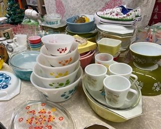Federal Dot bowls, Pyrex Anniversary mugs, Colored custard cups (Converse shoes NFS)