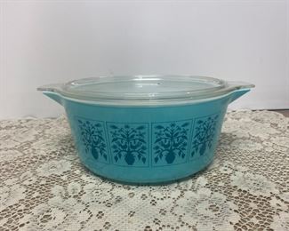 Pyrex Saxony, Excellent Dish with Lid