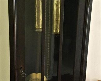 The chimes and pendulum are beautiful!