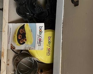 Babycakes donut maker