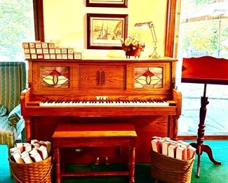 PIANO Oak with Stain Glass