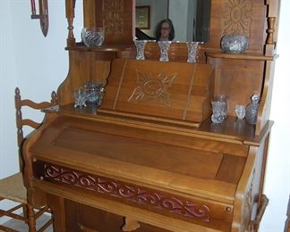 PUMP ORGAN
