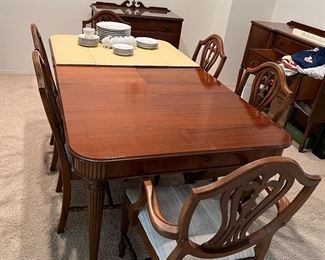 DINING ROOM TABLE WITH 6 CHAIRS, LEAVES, AND PADS