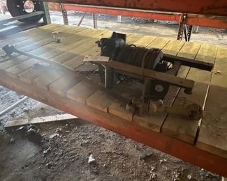 ‘85 LAND CRUISER WINCH