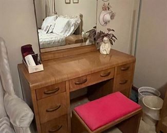 Vintage Superior Sleeprite metal vanity and stool