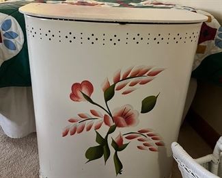 Vintage metal hamper
