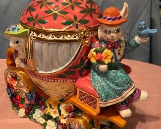 Radko Carriage cookie jar