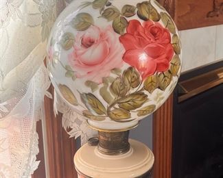 Original gone with wind style lamp with custard glass font, brass base 