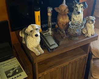 Television/Dog Statues
