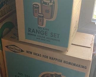 West Bend Range Set and Serving Oven in Box