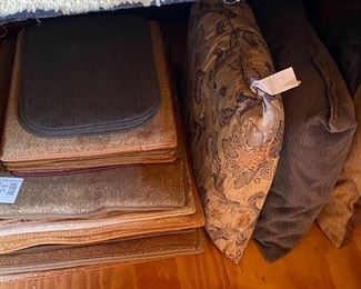 Mats/Pillows