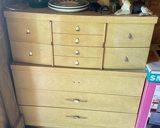 Mid-century Chest of Drawers